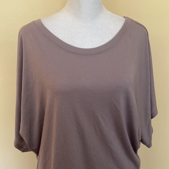 Bella top - Picture 2 of 11